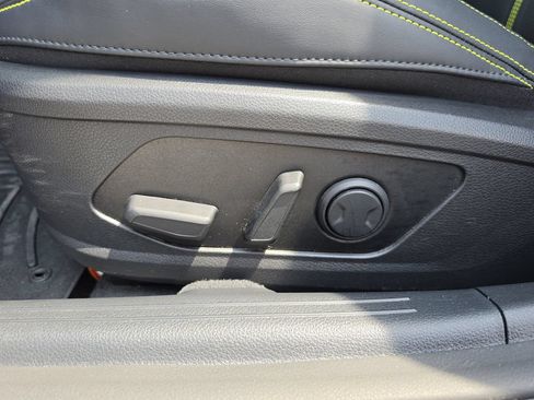 Used 2025 Kia K5 GT FWD image 19