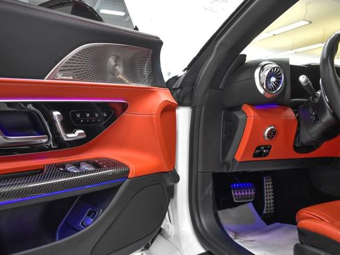 Certified 2022 Mercedes-Benz SL 63 AMG 4MATIC image 16