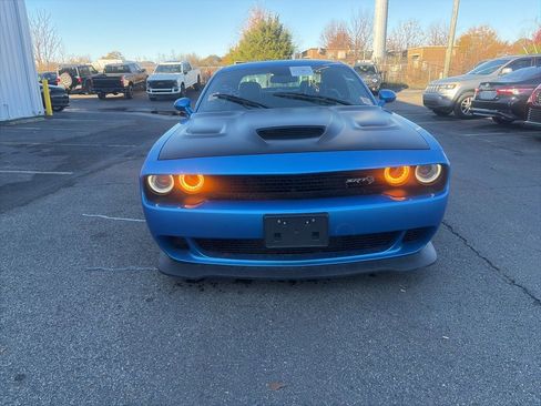 Used 2018 Dodge Challenger SRT Hellcat image 2