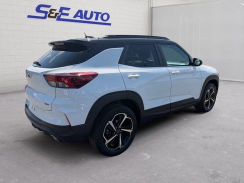 Used 2023 Chevrolet TrailBlazer RS w/ Sun and Liftgate Package AWD/4WD image 4