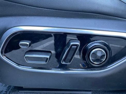 Used 2021 Jeep Grand Cherokee L Overland w/ Luxury Tech Group IV image 10