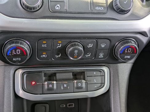 Used 2020 GMC Acadia SLE w/ Driver Convenience Package FWD image 13