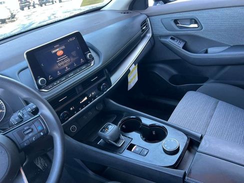 Used 2023 Nissan Rogue SV image 18