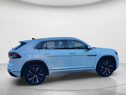 New 2026 Volkswagen Atlas Cross Sport SEL Premium R-Line image 9