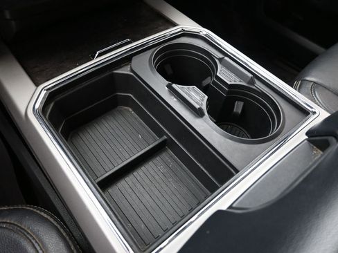 Certified 2022 Ford F250 Lariat w/ Lariat Ultimate Package image 31