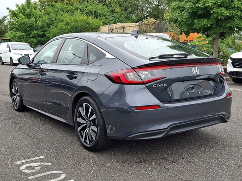Used 2024 Honda Civic EX-L image 4