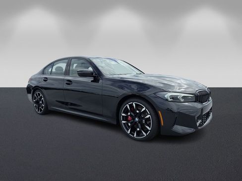 New 2026 BMW 330i Sedan RWD image 1