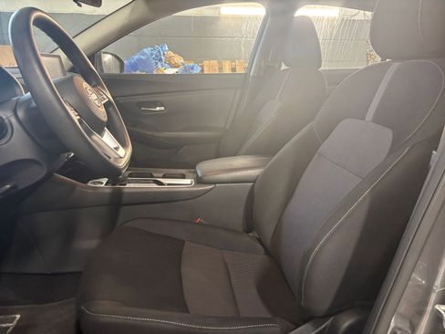 Used 2025 Nissan Sentra SV image 35