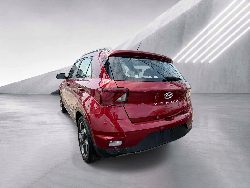 Certified 2023 Hyundai Venue Limited w/ Cargo Package FWD image 5