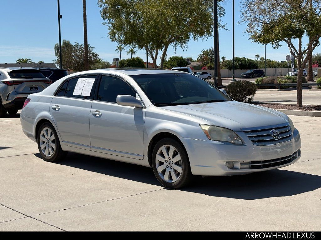 Used 2006 Toyota Avalon XLS FWD image 5