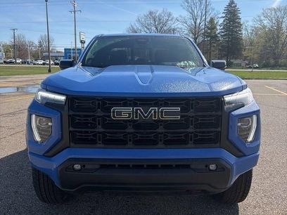New 2026 GMC Canyon Elevation w/ Convenience Package
