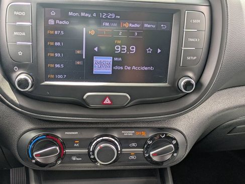 Used 2023 Kia Soul LX FWD image 13