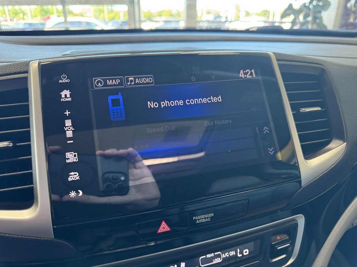Used 2017 Honda Pilot Touring image 24