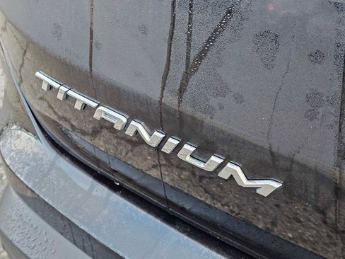 Used 2022 Ford Edge Titanium w/ Equipment Group 301A image 16