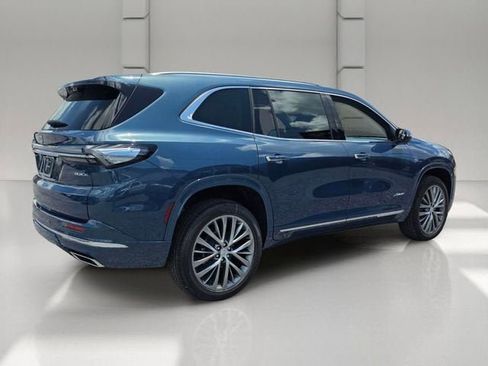 Used 2026 Buick Enclave Avenir w/ Super Cruise Package FWD image 5