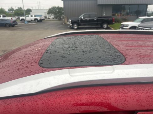 Used 2018 Ford EcoSport Titanium FWD image 9