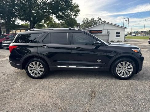 Used 2022 Ford Explorer King Ranch w/ Technology Package AWD/4WD image 4