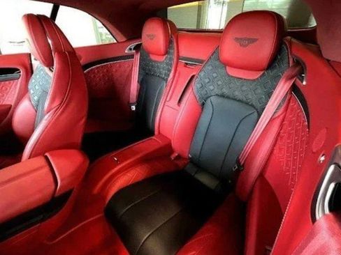 Used 2022 Bentley Continental GT image 7