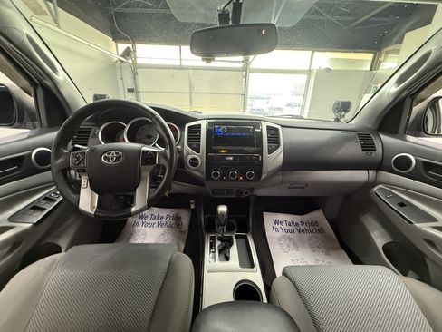 Used 2014 Toyota Tacoma 4x4 Double Cab image 11