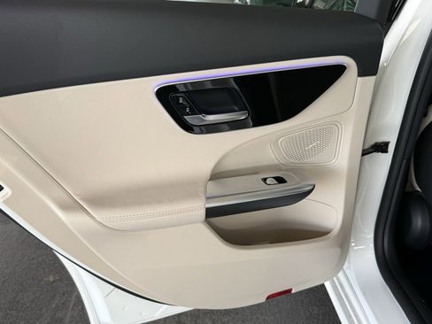 New 2025 Mercedes-Benz C 300 Sedan image 17