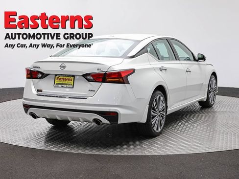 Used 2023 Nissan Altima 2.5 SL AWD/4WD image 5
