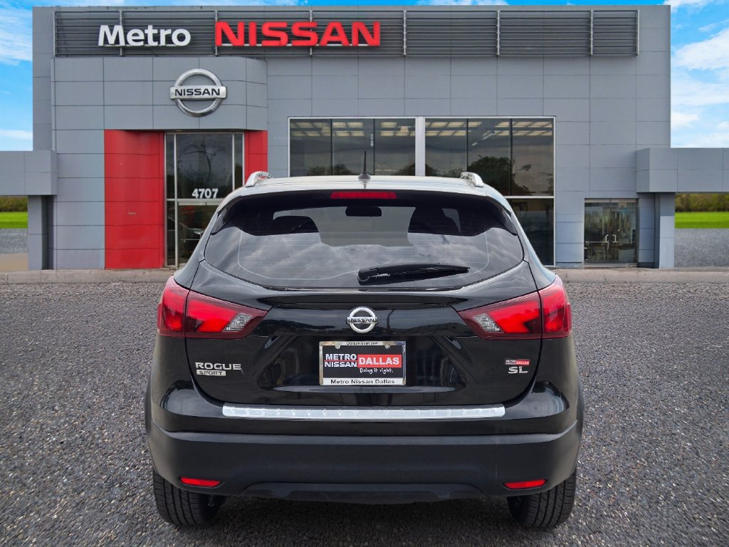 Used 2018 Nissan Rogue Sport SL FWD image 5