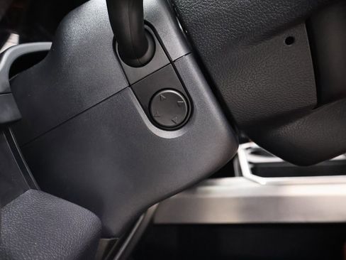 Certified 2022 Ford F450 Platinum w/ FX4 Off-Road Package image 29