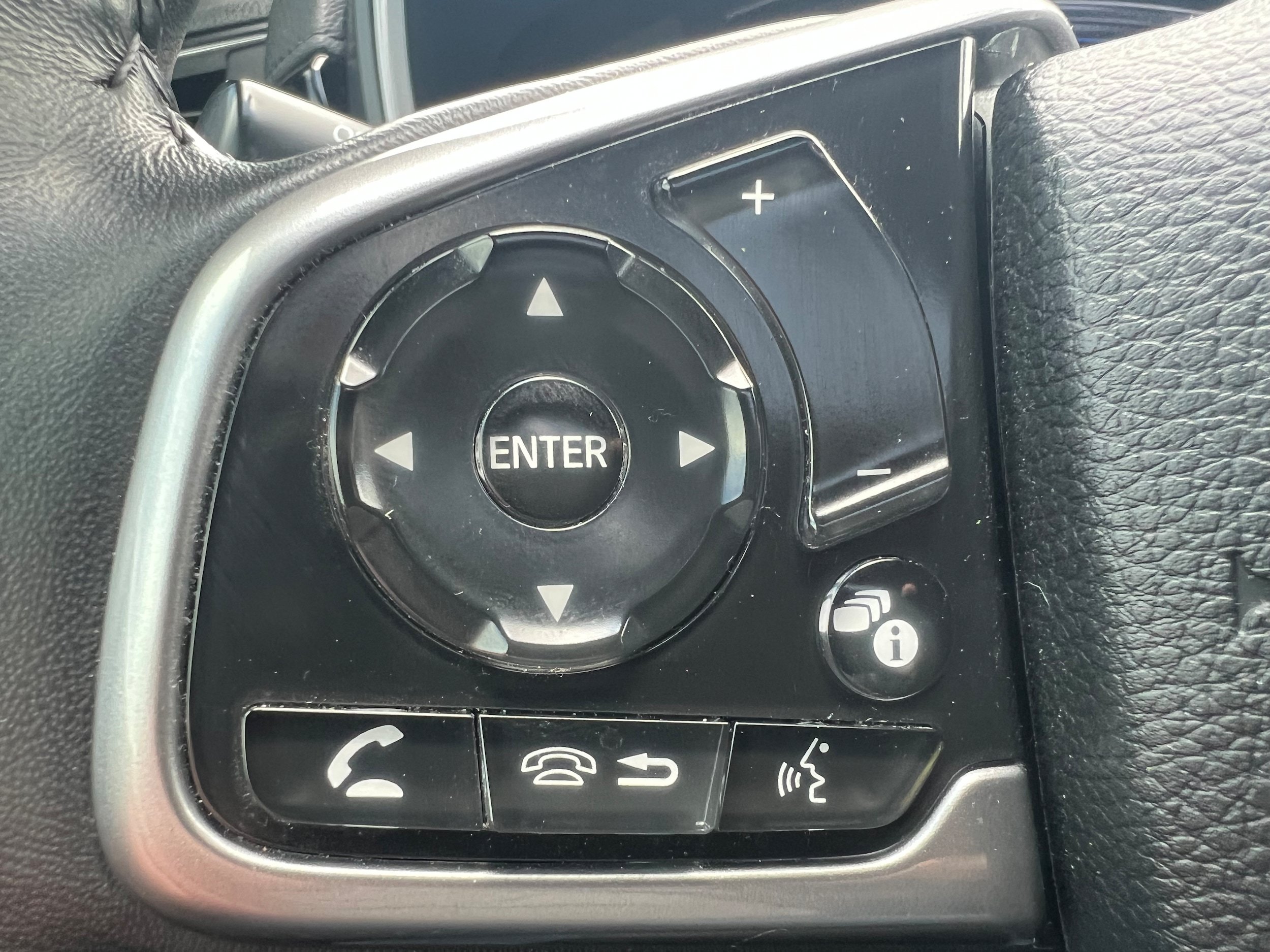 Used 2022 Honda CR-V Touring image 21
