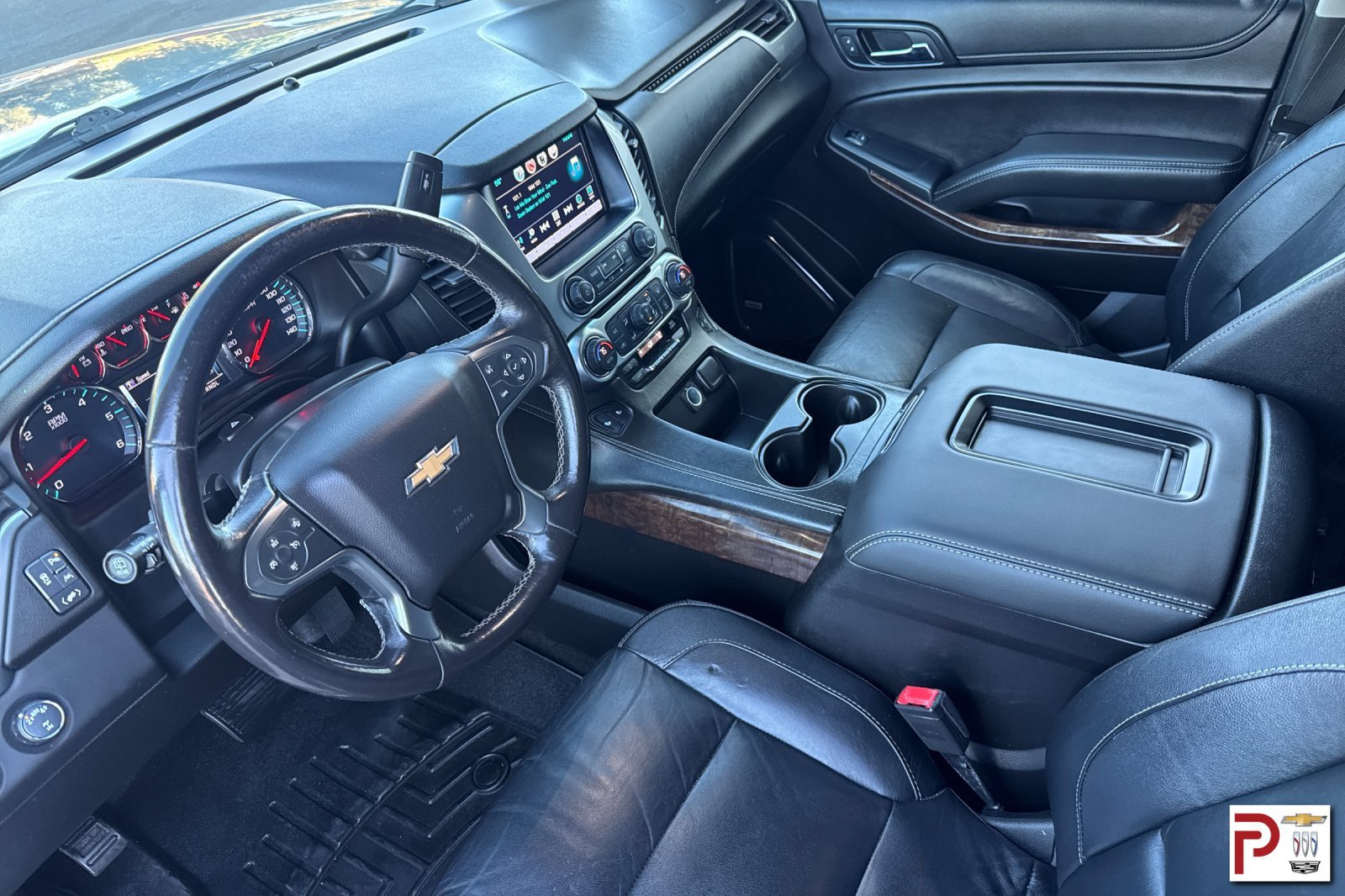 Used 2018 Chevrolet Suburban LT AWD/4WD image 10