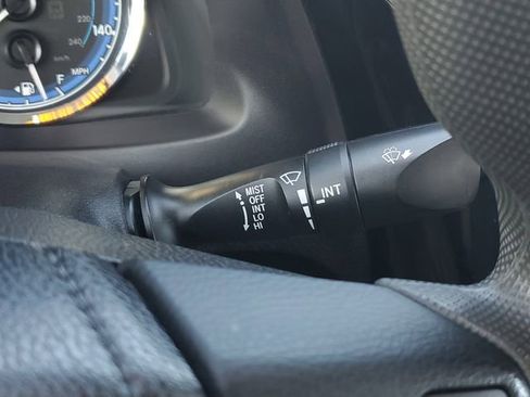 Used 2019 Toyota Corolla LE image 22