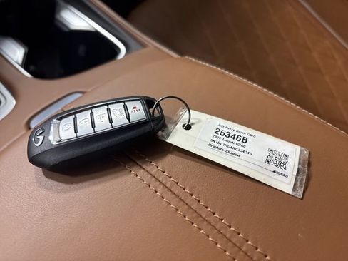 Used 2024 INFINITI QX60 Autograph w/ Cargo Package image 4