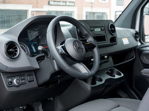 New 2026 Mercedes-Benz Sprinter 2500 image 12
