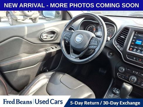 Used 2020 Jeep Cherokee Trailhawk w/ Cold Weather Group AWD/4WD image 16