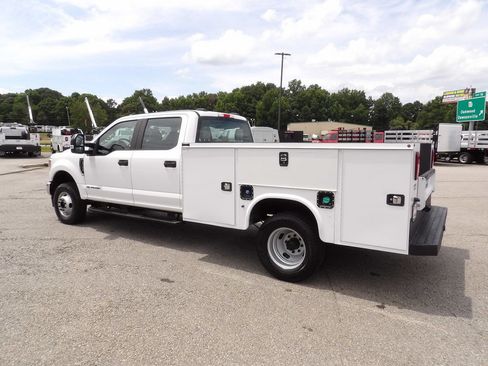 Used 2022 Ford F350 XL w/ Power Equipment Group AWD/4WD image 4
