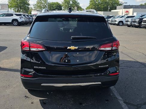 Used 2023 Chevrolet Equinox Premier FWD image 6