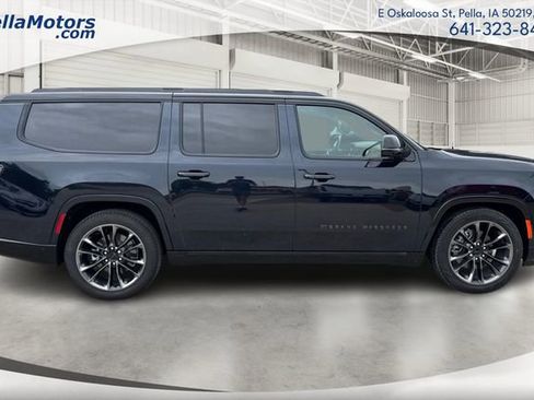 Used 2025 Jeep Grand Wagoneer L Series III w/ Rear Seat Video Group 1 image 2