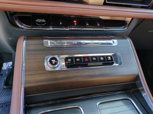 Used 2025 Lincoln Aviator Reserve w/ Equipment Group 201A image 26