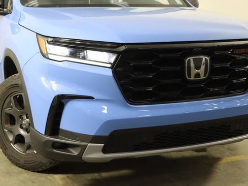Used 2025 Honda Pilot TrailSport image 50