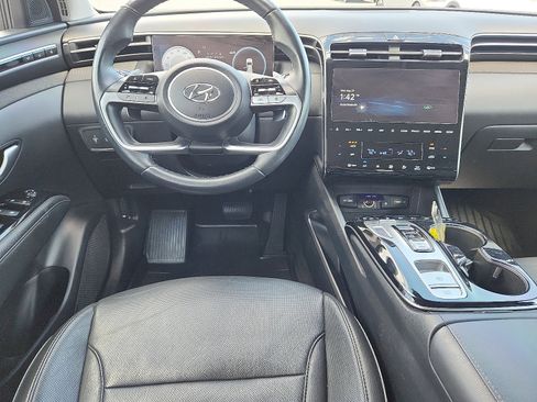Certified 2022 Hyundai Tucson Limited w/ Winter Package image 10