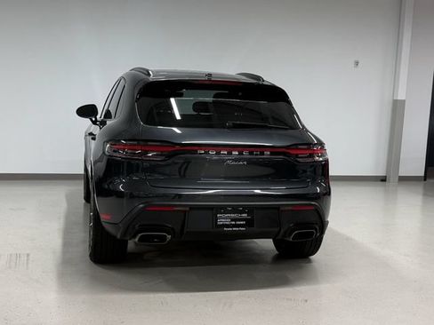Used 2026 Porsche Macan AWD/4WD image 3