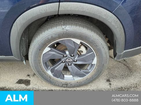 Used 2025 Nissan Rogue SV FWD image 26