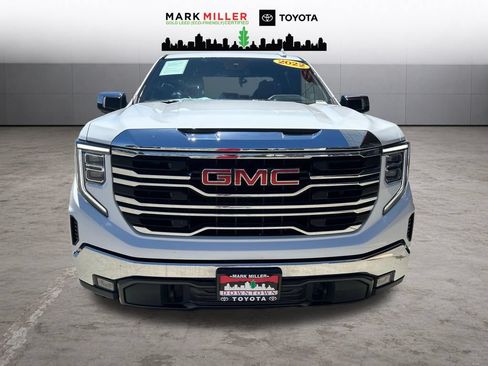 Used 2022 GMC Sierra 1500 SLT AWD/4WD image 9