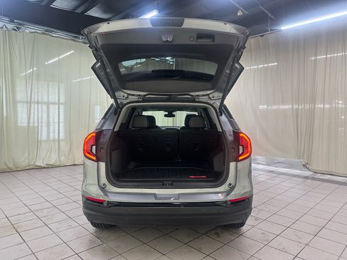 Used 2023 GMC Terrain SLT w/ Infotainment Package II AWD/4WD image 11