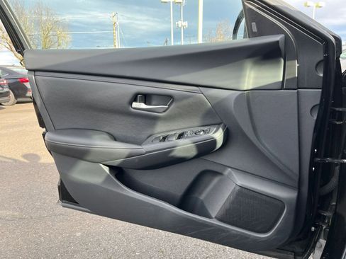 Used 2025 Nissan Sentra SV image 20