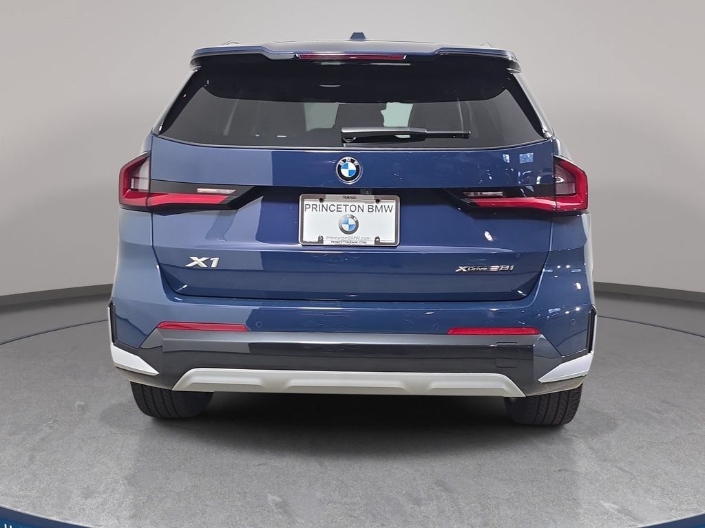 Certified 2026 BMW X1 xDrive28i w/ Technology Package AWD/4WD image 6