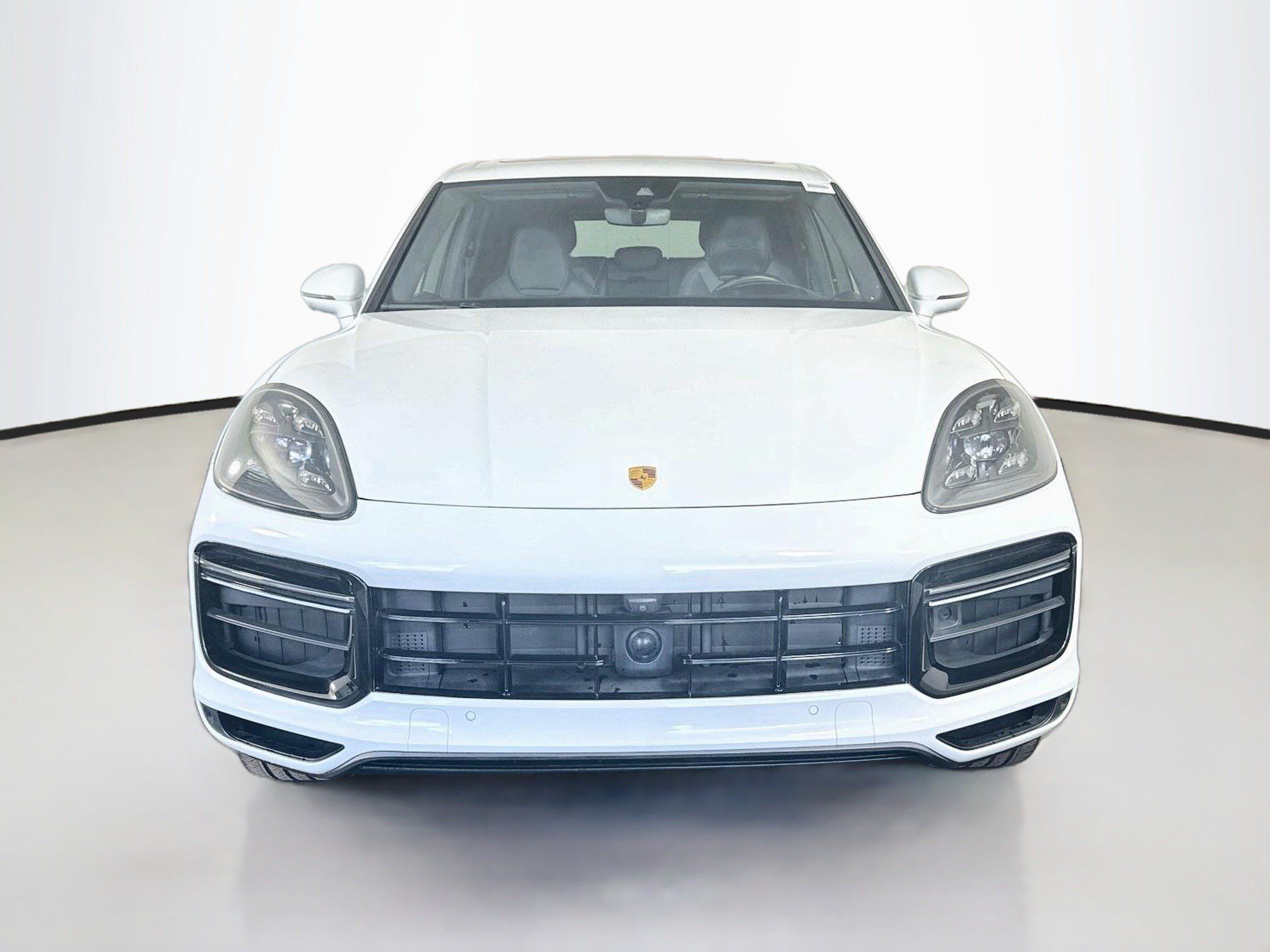 Used 2023 Porsche Cayenne Turbo w/ Assistance Package AWD/4WD image 2