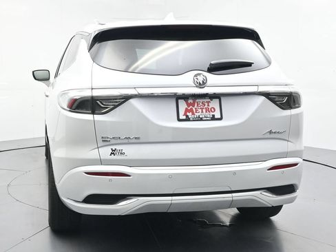 Used 2023 Buick Enclave Avenir w/ Avenir Technology Package AWD/4WD image 35
