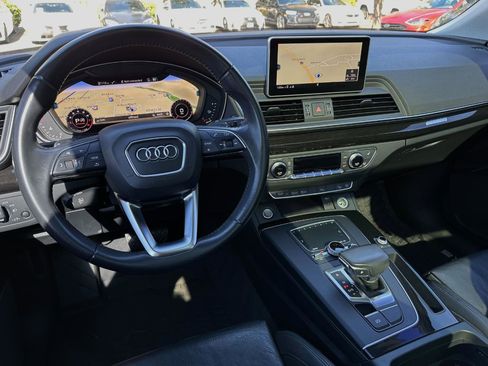 Used 2018 Audi Q5 2.0T Premium Plus w/ Premium Plus Package image 2