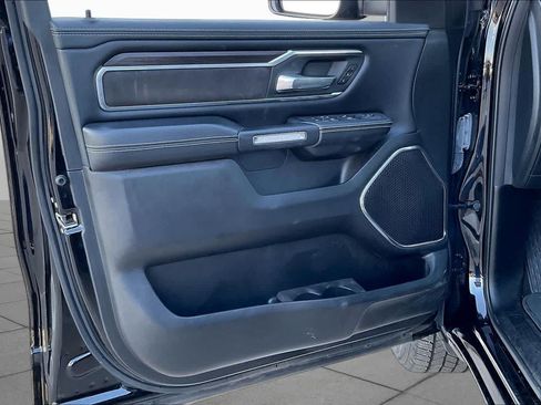 Used 2025 RAM 1500 Laramie AWD/4WD image 21