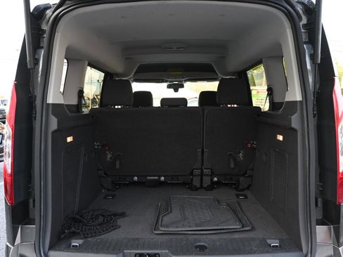 Used 2018 Ford Transit Connect XLT FWD image 19